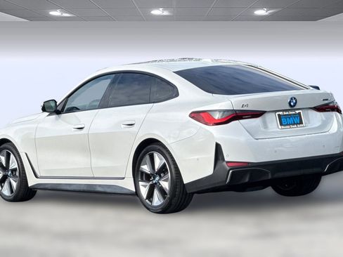 Used 2023 BMW i4 eDrive35 image 3