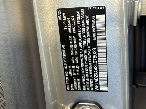 New 2025 Porsche Macan Electric image 34