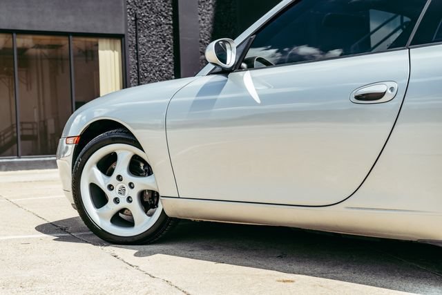 Used 2000 Porsche 911 Carrera RWD image 25