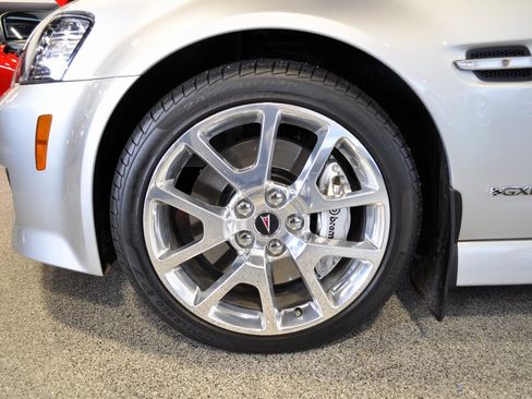 Used 2009 Pontiac G8 GXP image 13