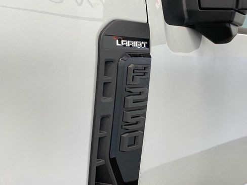 New 2026 Ford F250 Lariat w/ Black Appearance Package AWD/4WD image 17
