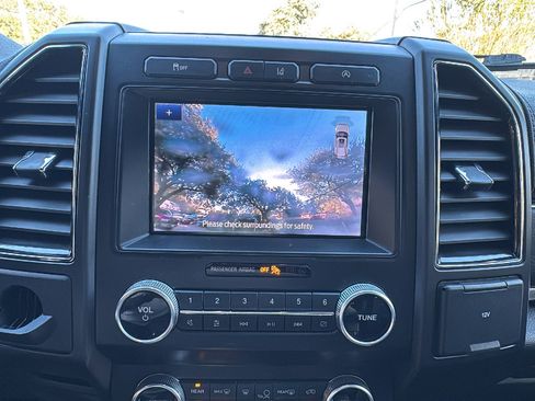 Used 2021 Ford Expedition Max Limited w/ Cargo Package image 19