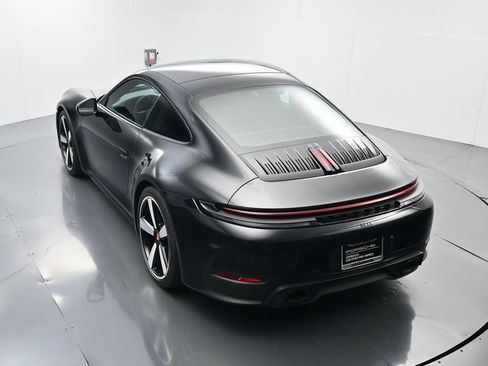 Certified 2025 Porsche 911 Carrera w/ Premium Package image 35