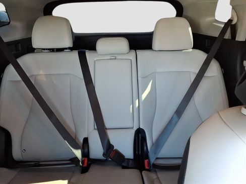 Used 2024 Kia Sportage EX image 16