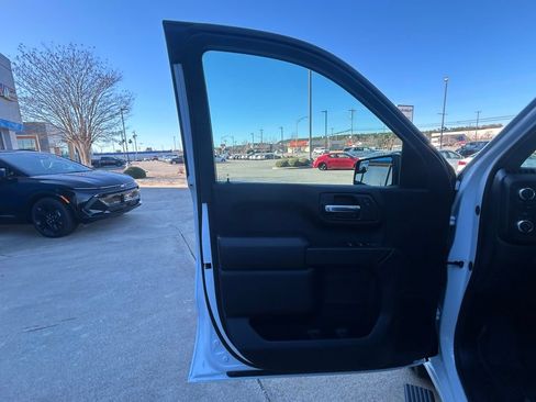 New 2026 GMC Sierra 1500 Pro w/ Convenience Package AWD/4WD image 16