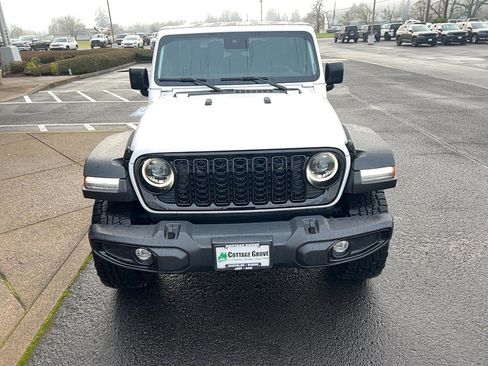 Used 2024 Jeep Wrangler Willys image 14