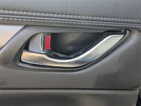 Used 2022 MAZDA CX-5 AWD 2.5 S w/ Preferred Package image 27