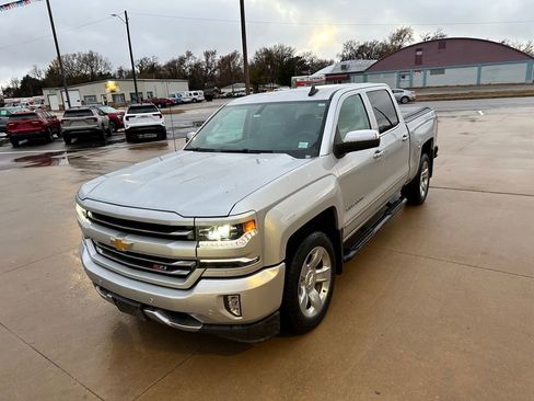 Used 2017 Chevrolet Silverado 1500 LTZ Z71 w/ LTZ Plus Package image 9