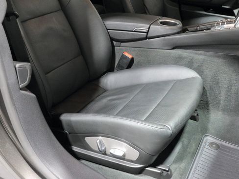 Used 2011 Porsche Panamera image 53