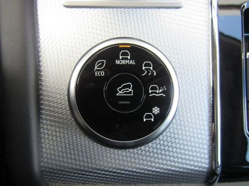 Used 2022 Mitsubishi Outlander SEL image 52