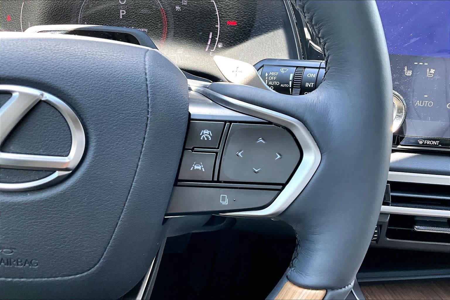 Used 2023 Lexus RX 350 Premium Plus w/ Cold Area Package FWD image 23