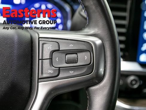 Used 2023 Chevrolet Silverado 1500 LT AWD/4WD image 15