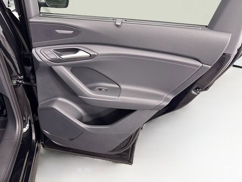 New 2025 Audi Q6 e-tron Premium Plus image 27