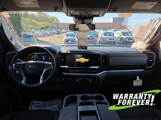 New 2026 Chevrolet Silverado 1500 RST w/ LPO, Dark Essentials Package AWD/4WD image 10