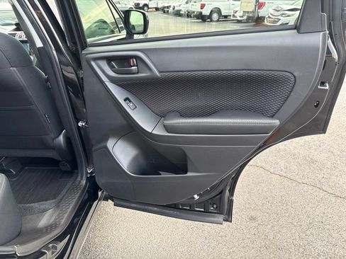 Used 2017 Subaru Forester 2.5i Premium AWD/4WD image 37