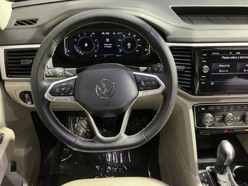 Used 2023 Volkswagen Atlas SE image 24