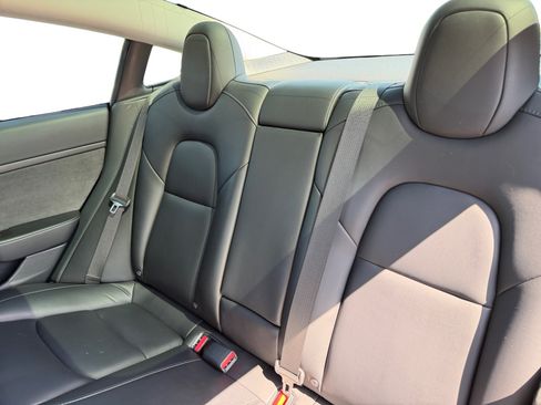 Used 2023 Tesla Model 3 Standard Range RWD image 13