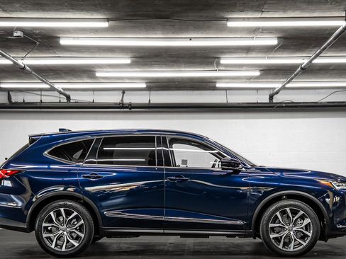 Certified 2023 Acura MDX FWD w/ Technology Package image 6