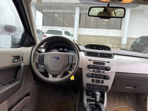 Used 2011 Ford Focus SEL w/ 301A Rapid Spec Order Code image 9