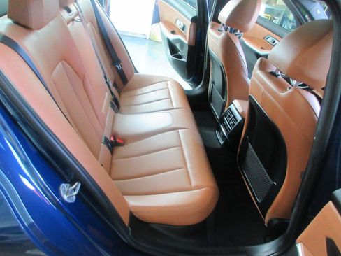 Used 2023 BMW 330i Sedan w/ Driving Assistance Package RWD image 35