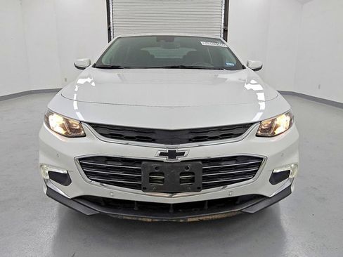 Used 2018 Chevrolet Malibu Premier w/ Premier Sun and Wheel Package FWD image 6