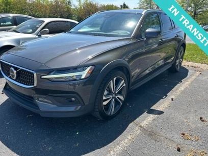 Certified 2023 Volvo V60 B5 Cross Country Plus w/ Climate Package