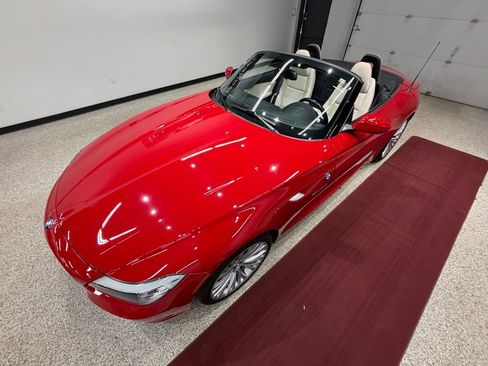 Used 2010 BMW Z4 sDrive35i RWD image 22