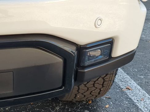 Used 2024 GMC Sierra 1500 AT4 w/ Technology Package image 11