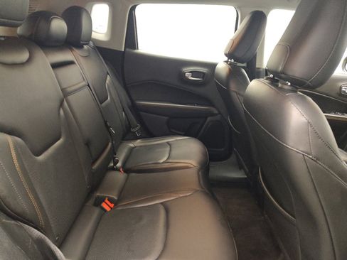 Used 2018 Jeep Compass Limited w/ Navigation Group image 19