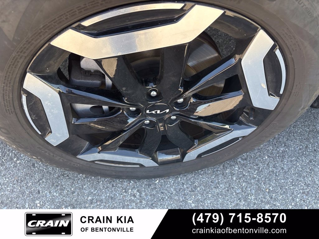Certified 2024 Kia Telluride S w/ S Sunroof Package AWD/4WD image 8