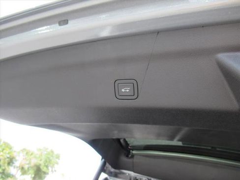 New 2026 Chevrolet Tahoe High Country image 39