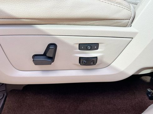 Used 2018 RAM 1500 Laramie w/ Convenience Group image 15