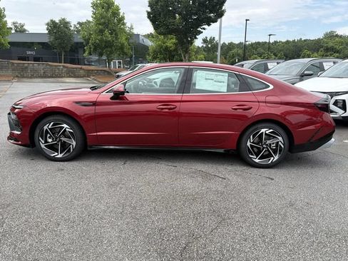 New 2026 Hyundai Sonata SEL FWD image 4