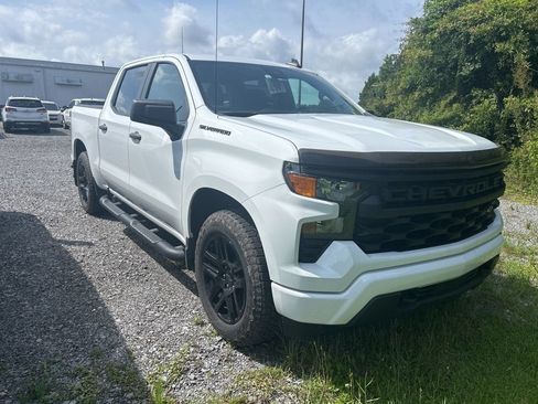 Used 2024 Chevrolet Silverado 1500 Custom w/ LPO, Dark Essentials Package RWD image 2