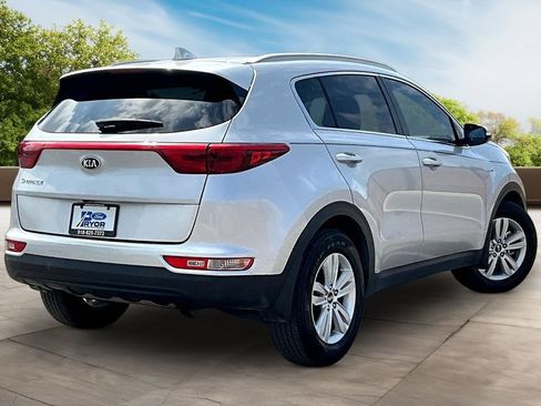 Used 2018 Kia Sportage LX w/ LX Technology Package AWD/4WD image 2