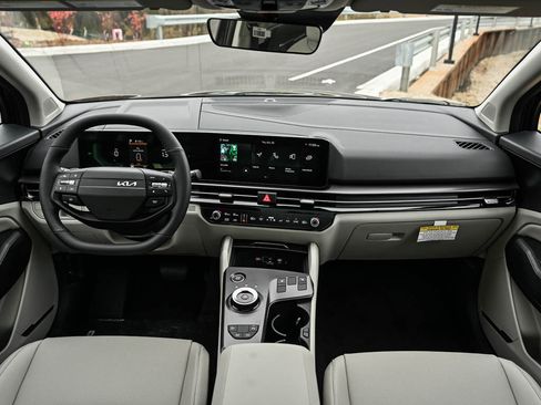 New 2026 Kia Sportage EX image 13