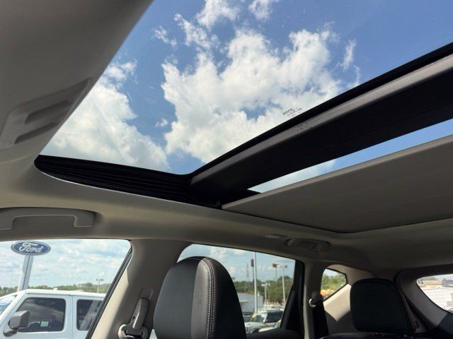 Used 2024 Nissan Murano Platinum w/ Cargo Package FWD image 27