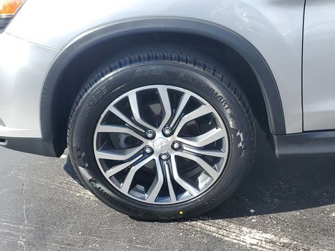 Used 2018 Mitsubishi Outlander Sport SE image 9