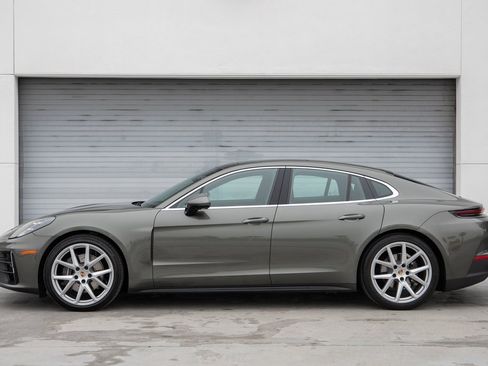 Certified 2024 Porsche Panamera 4 image 2