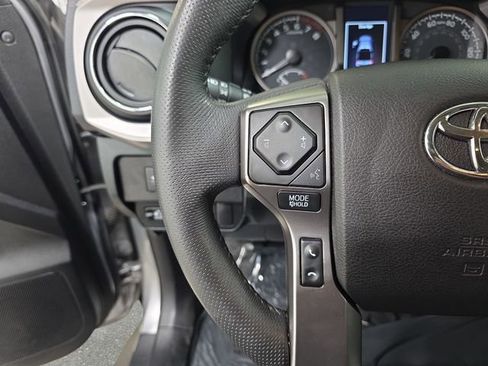 Certified 2021 Toyota Tacoma SR5 AWD/4WD image 17