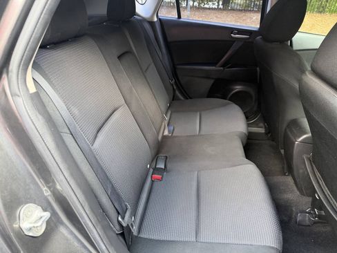 Used 2013 MAZDA MAZDA3 i Touring FWD image 16
