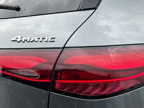 Used 2023 Mercedes-Benz GLC 300 4MATIC image 13
