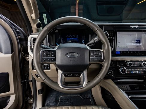 Used 2026 Ford F250 Platinum w/ Platinum Plus Package AWD/4WD image 19