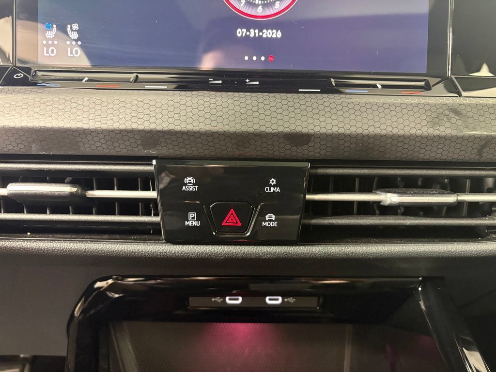Used 2024 Volkswagen GTI Autobahn FWD image 20