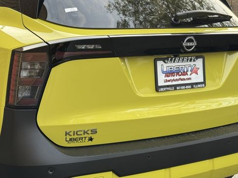 New 2026 Nissan Kicks SR w/ Cold Weather Package AWD/4WD image 26