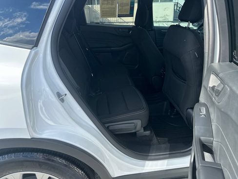 Certified 2025 Ford Escape Active FWD image 17