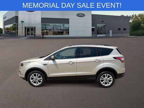 Used 2018 Ford Escape SE AWD/4WD image 7