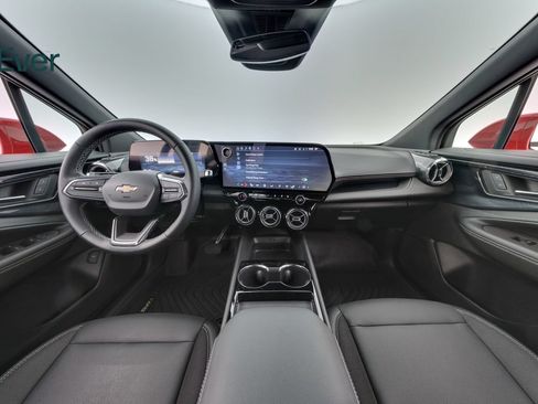 Used 2024 Chevrolet Blazer EV LT AWD/4WD image 24