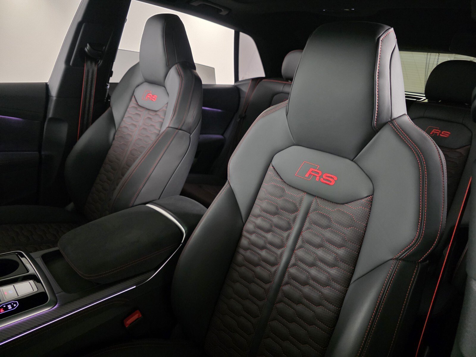 Used 2026 Audi RS Q8 performance AWD/4WD image 19