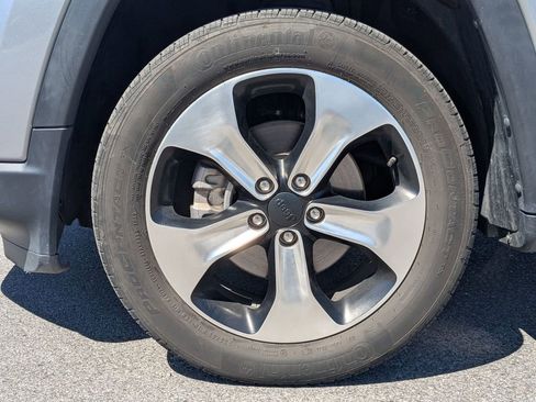 Used 2019 Jeep Compass Latitude w/ Popular Equipment Group image 21